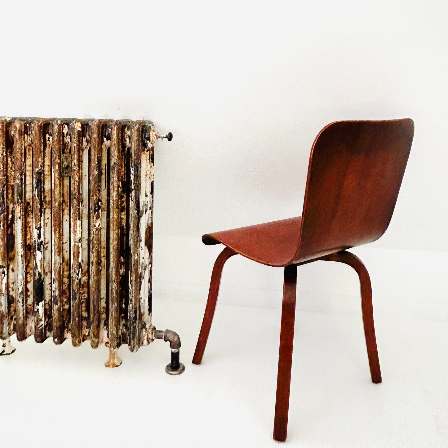 RARE. Canadian Aircraft Chair