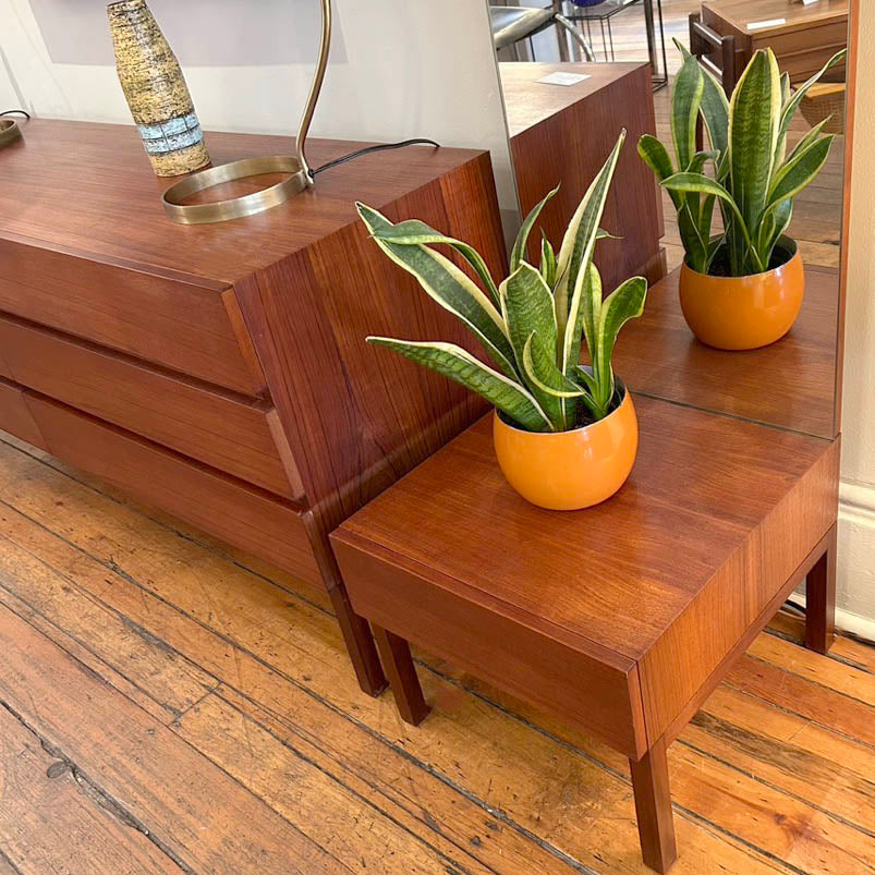 REFF Mirror & Drawer