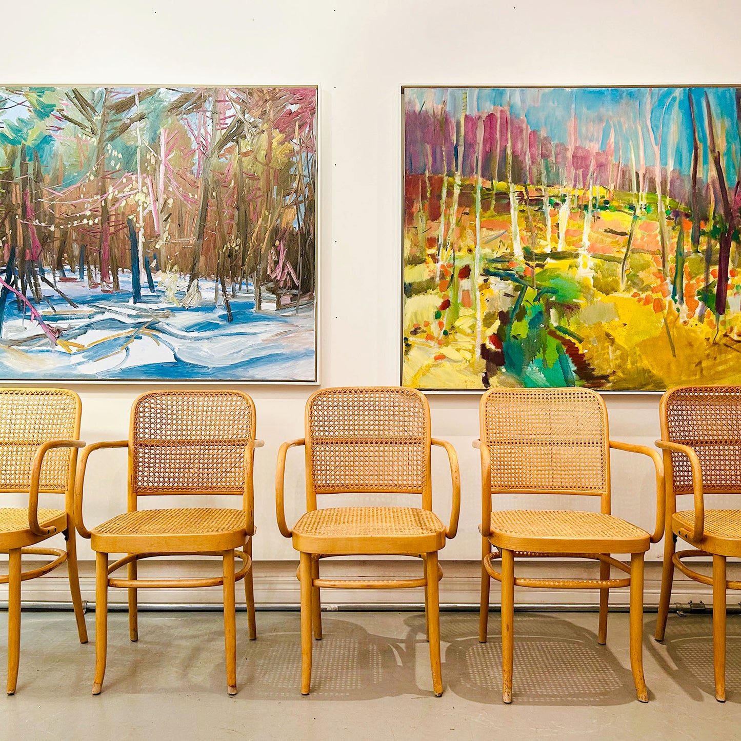 Prague Chairs Model 811