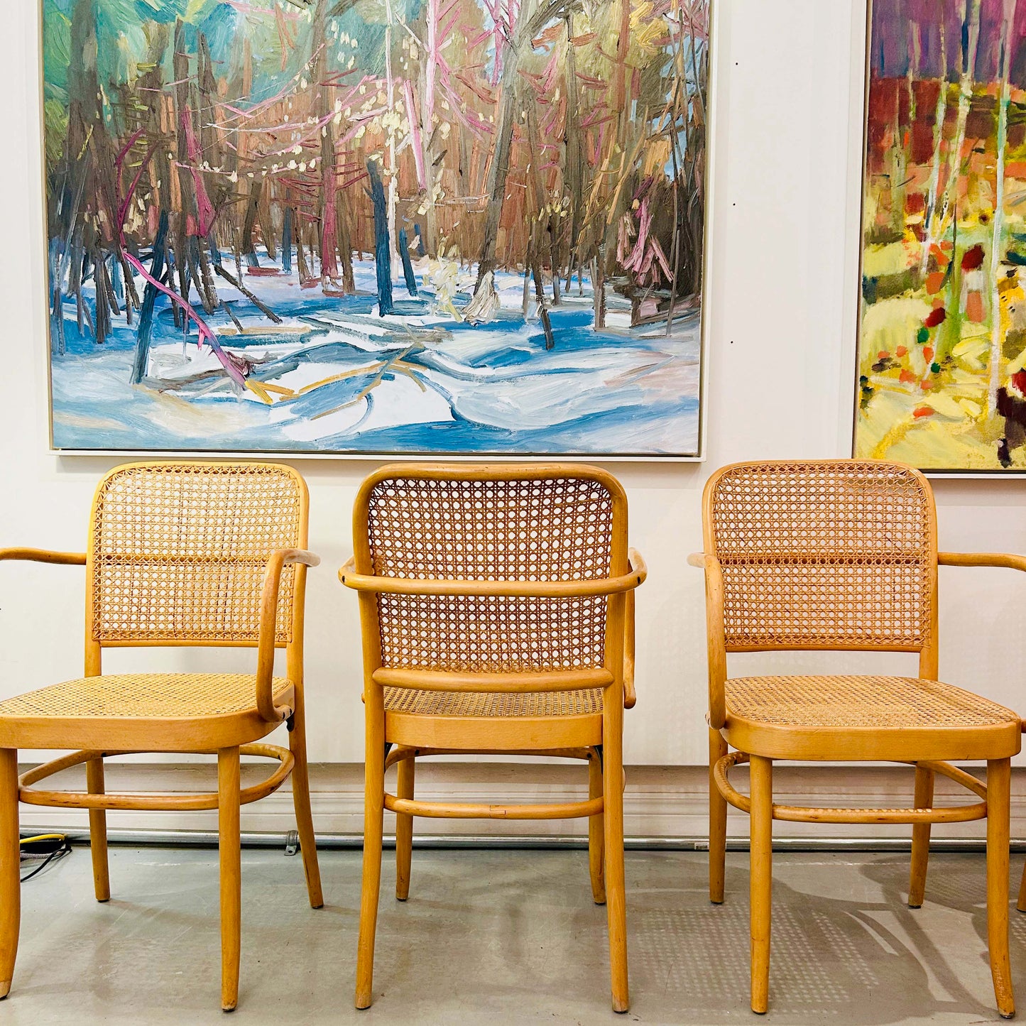 Prague Chairs Model 811
