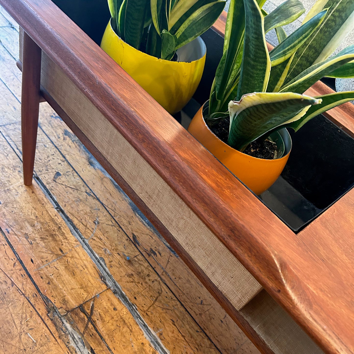 Planter & Coffee Table