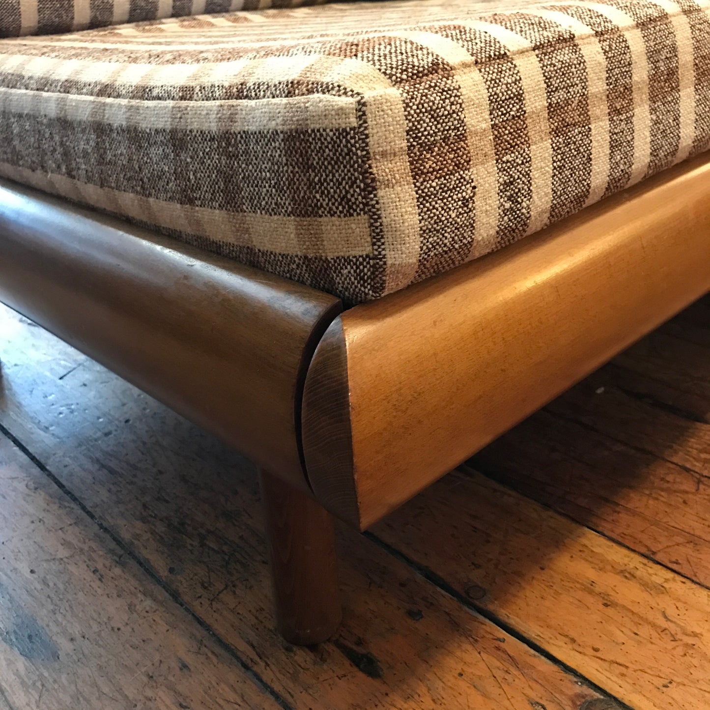 Maple Daybed