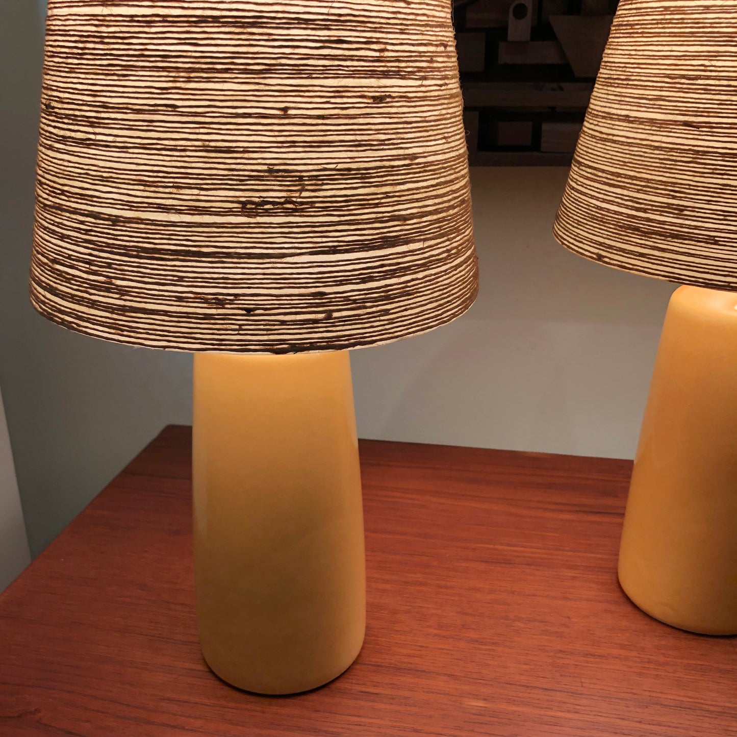 Lotte Lamp Model 400