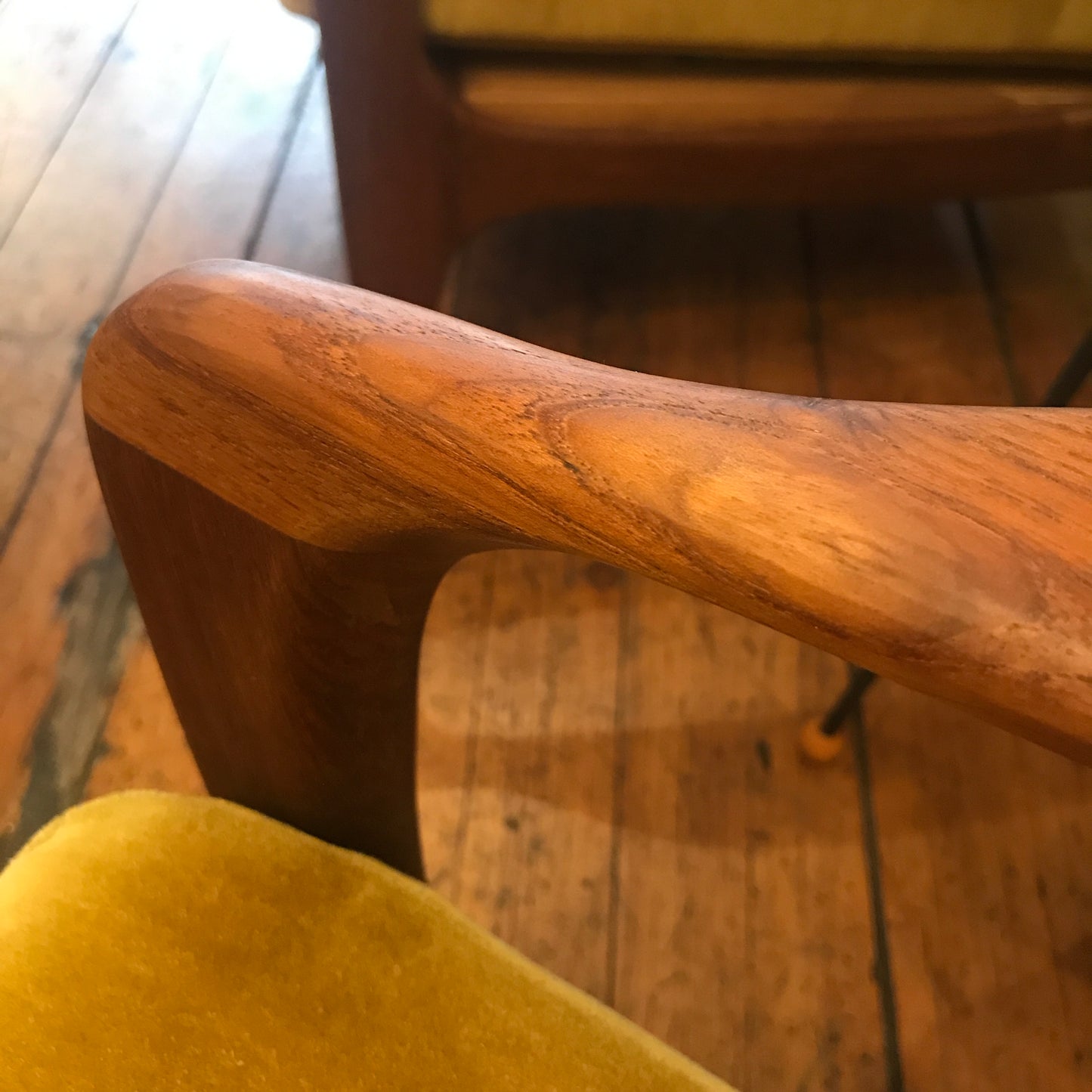 RARE. Huber Lounge Chair