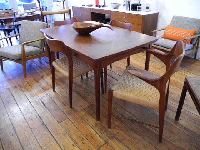 Møller Teak Dining Set