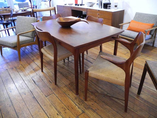 Møller Teak Dining Set