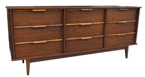 Mid century nine drawer dresser