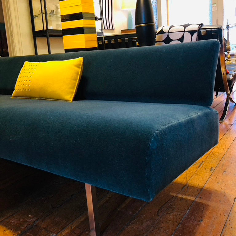Mohair Velvet Day Bed