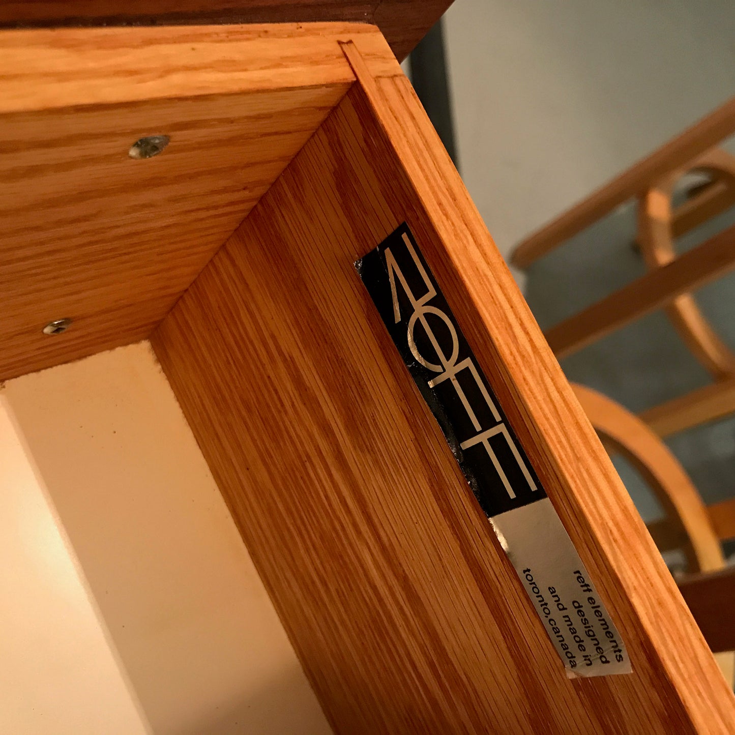REFF Dresser